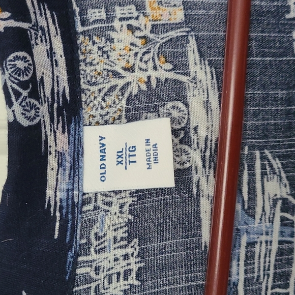 Old Navy blue button down shirt - Picture 4 of 6